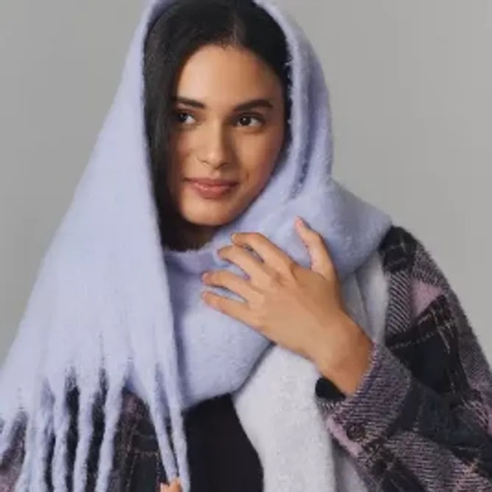 Anthropologie two toned lavender scarf